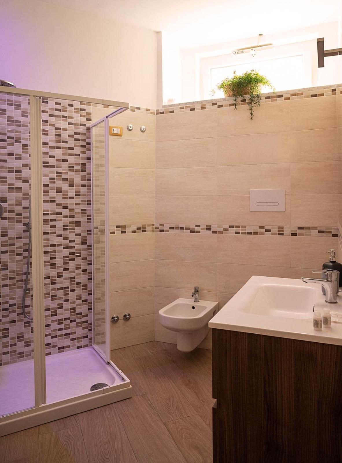 Domus Cuomo B&B Nocera Inferiore Bagian luar foto