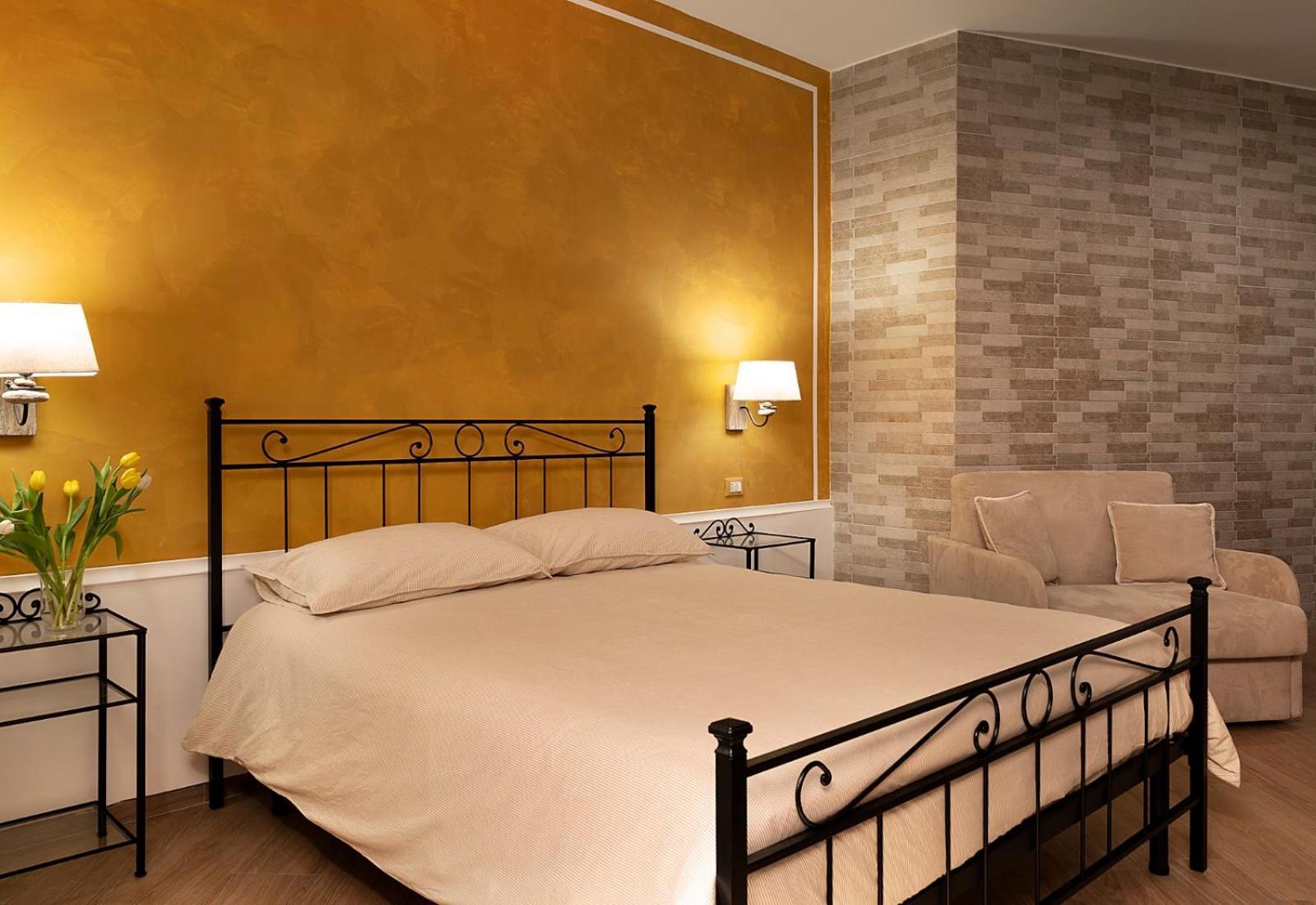 Domus Cuomo B&B Nocera Inferiore Bagian luar foto