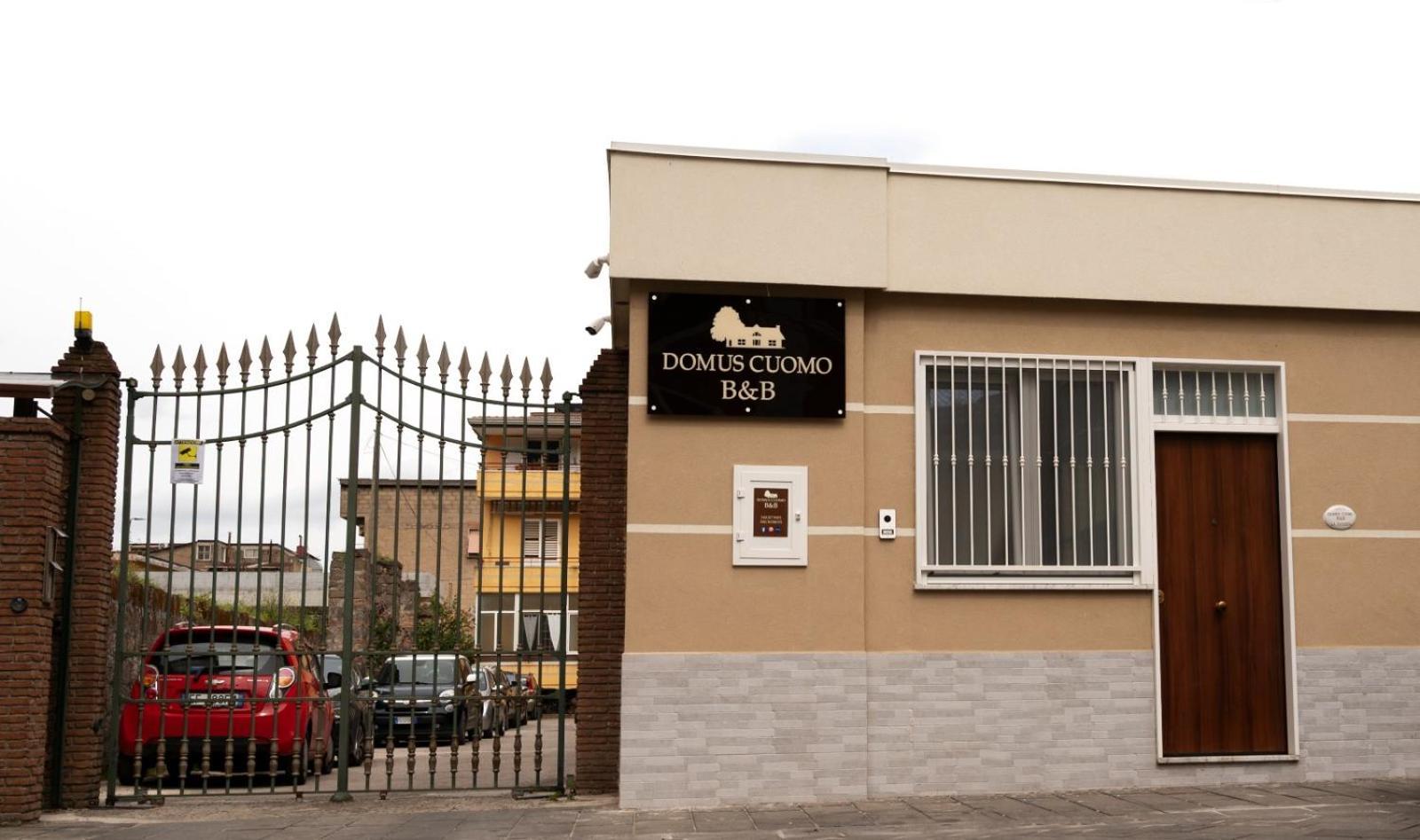 Domus Cuomo B&B Nocera Inferiore Bagian luar foto